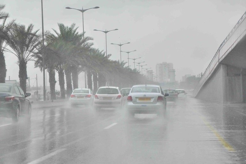 نشرة جوية إنذارية: أمطار ورياح قوية بالمغرب