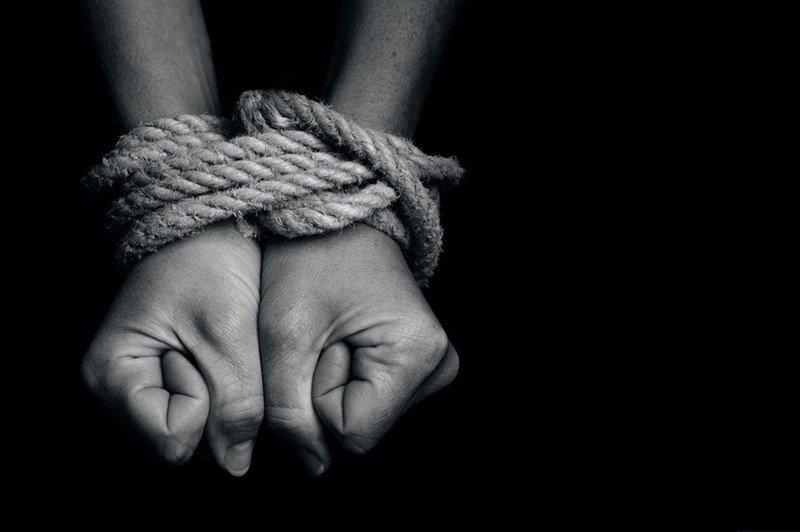 لجنة مكافحة الاتجار بالبشر تقترح إيواء وتعويض الضحايا في المغرب