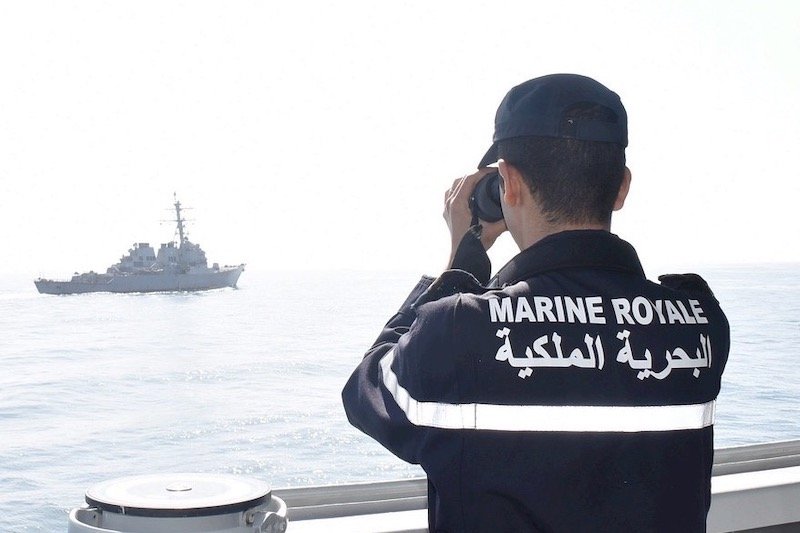 البحرية الملكية المغربية تقدم المساعدة لـ120 مرشحاً للهجرة السرية بسواحل المتوسط ضمنهم أطفال ونساء