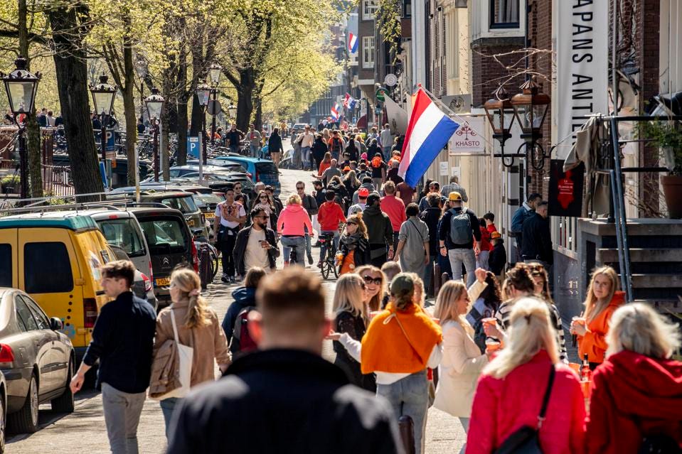هولندا تعلن رفع معظم قيود كورونا و العودة للحياة الطبيعية بشكل كامل