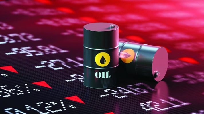 أزمة روسيا وأوكرانيا ترفع أسعار النفط إلى أعلى مستوى منذ 2014