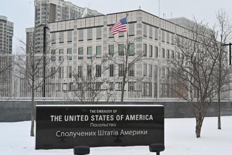أوكرانيا.. إغلاق سفارة الولايات المتحدة في كييف
