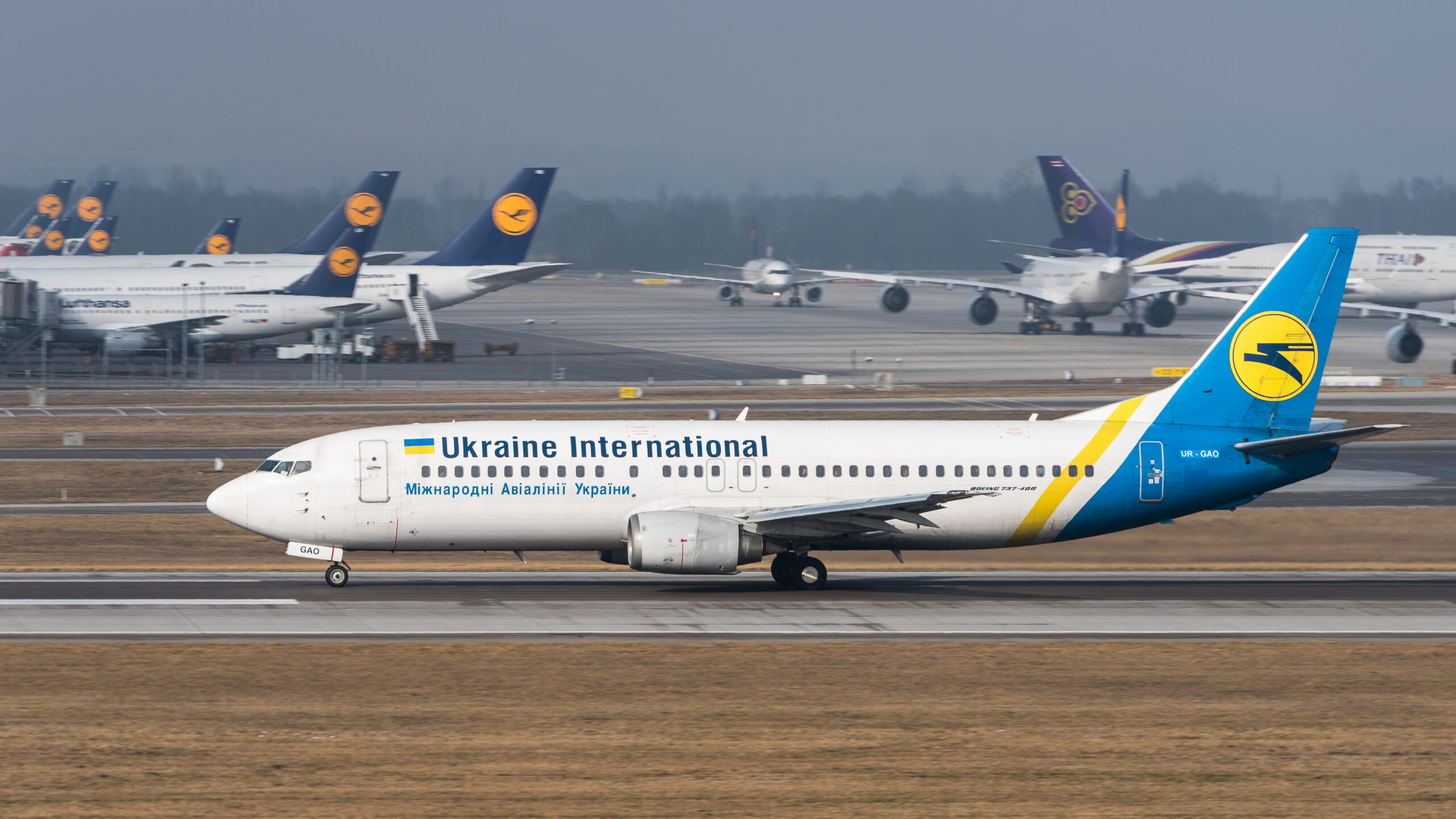 رغم التهديد بالغزو .. أوكرانيا تتعهد بترك مجالها الجوي مفتوحا