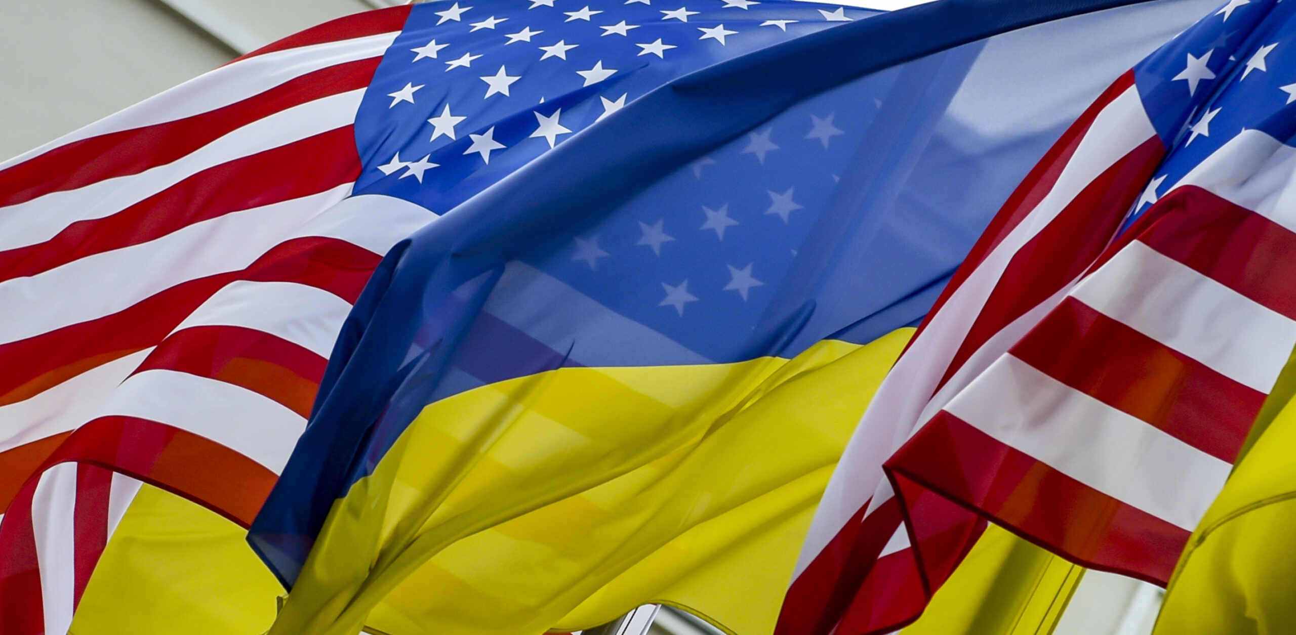 الولايات المتحدة الأمريكية تعلن نقل سفارتها بأوكرانيا من كييف إلى لفيف