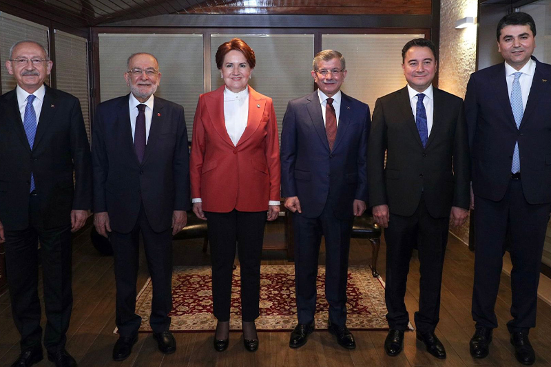 المعارضة التركية توافق على استرجاع نظام الحكم البرلماني المعزز