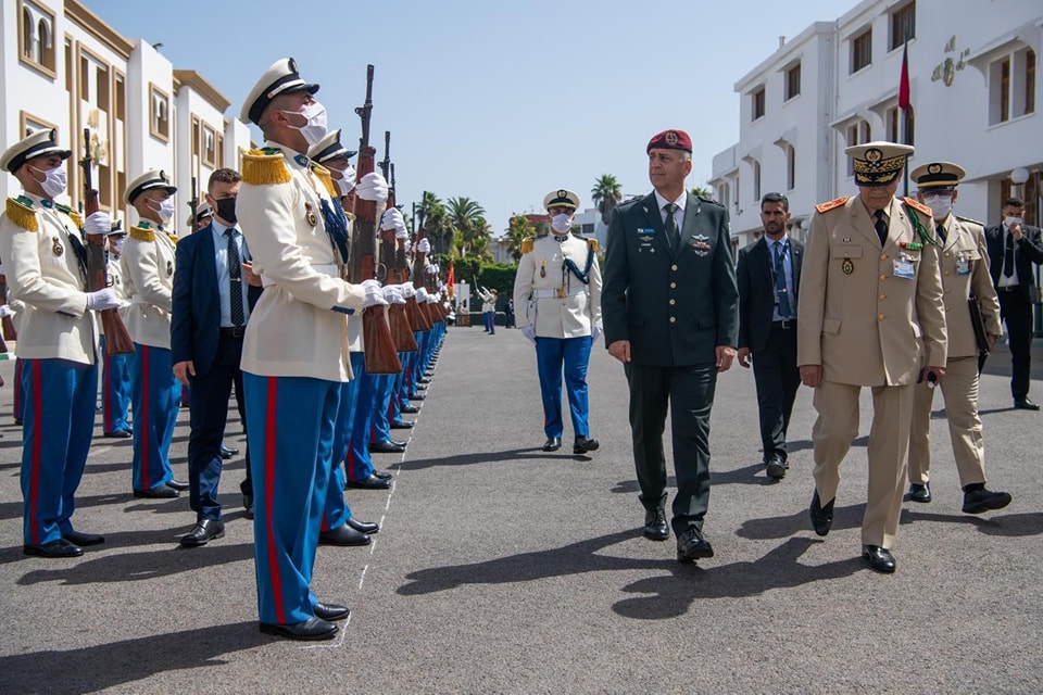 المفتش العام للجيش المغربي يحل بإسرائيل بتعليمات ملكية.. وهذه تفاصيل زيارته