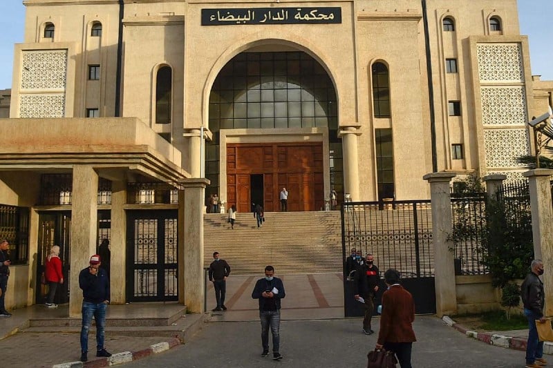 محكمة جزائرية تقضي بإعدام 49 شخصا بتهمة قتل شاب بطريقة بشعة