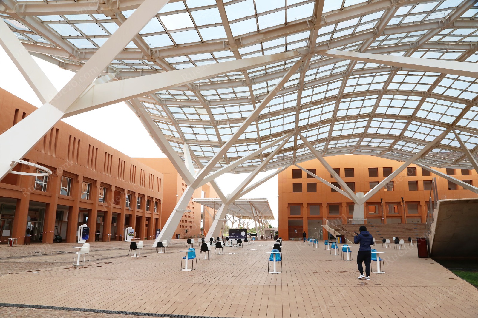 جامعة محمد السادس متعددة التخصصات التقنية… مدينة تعليمية حاضنة للطاقات الشابة