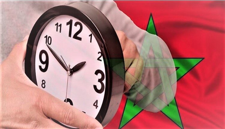 تذكير.. غَيَّرُوا ساعاتكم.. العودة للساعة “القانونية” بالمغرب