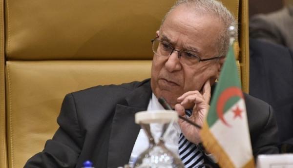 التفاصيل الكاملة لأسباب عزل “رمطان العمامرة” من منصبه على رأس وزارة الخارجية الجزائرية