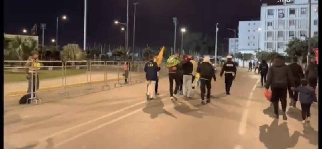 فيديو: مشجعون جزائريون..”حضينا باستقبال رائع في المغرب كأننا في بلدنا”