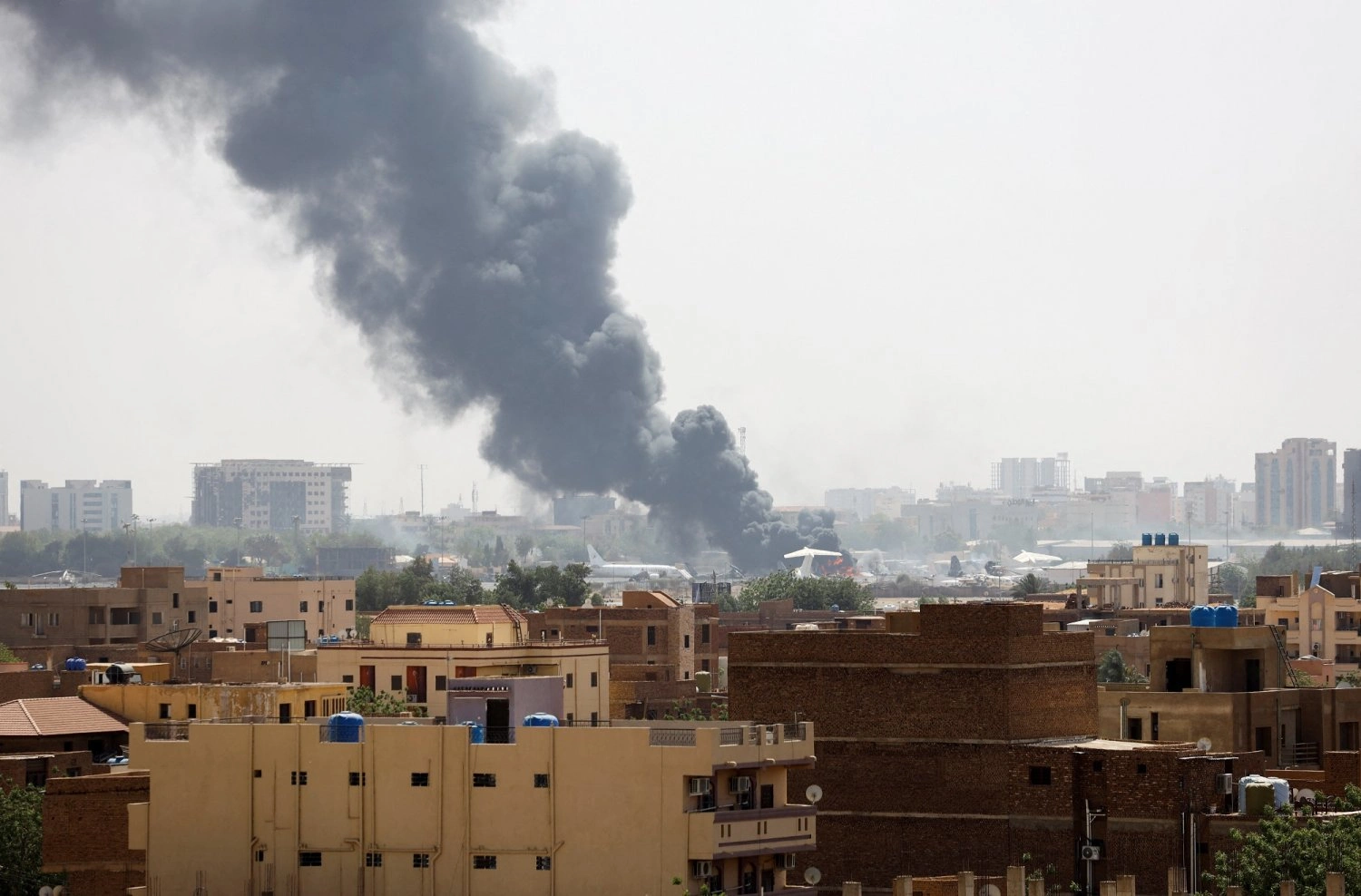 معارك في السودان قبل ساعات من انقضاء مهلة وقف إطلاق النار