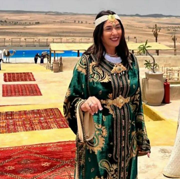 وزيرة المواصلات الإسرائيلية تستمتع بجمال صحراء أكفاي ضواحي مراكش
